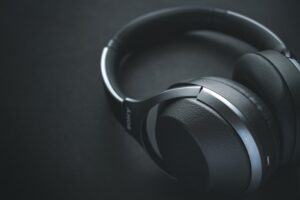 Top 5 Noise-Canceling Headphones of 2024 Compared