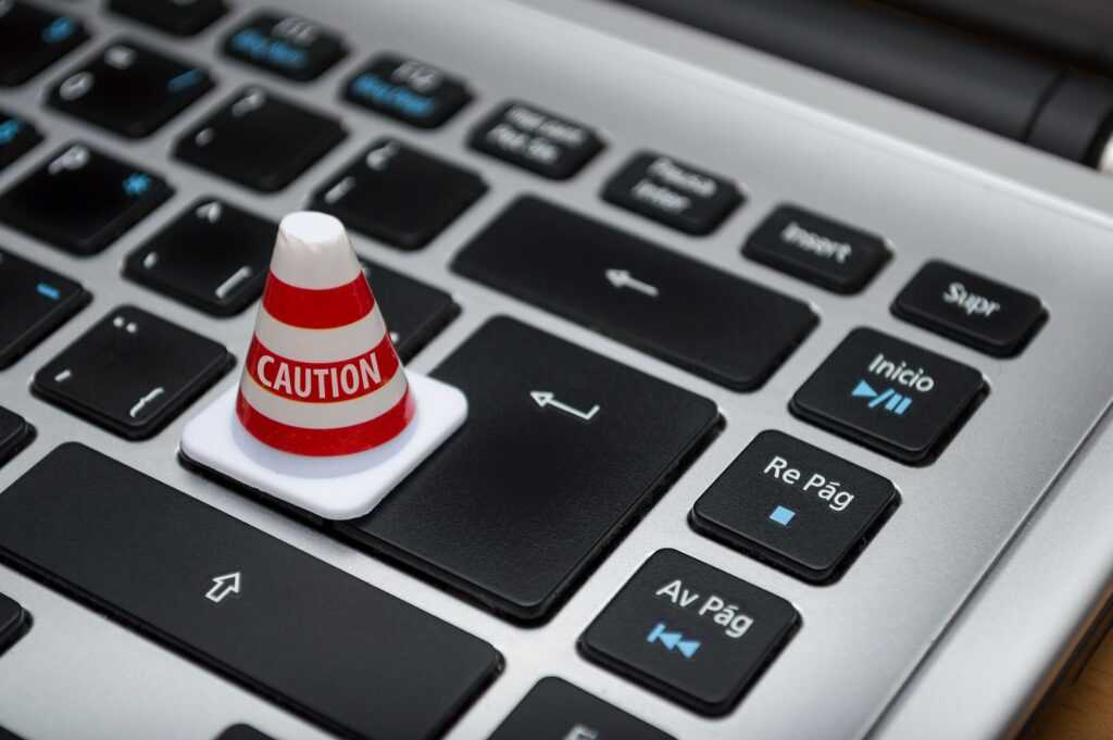 How Certificate-Based Passwordless Authentication Reduces Phishing Risk